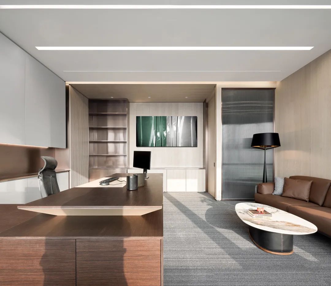 首发 | UOWAIN由问作品：尽收魔都天际的办公室-35