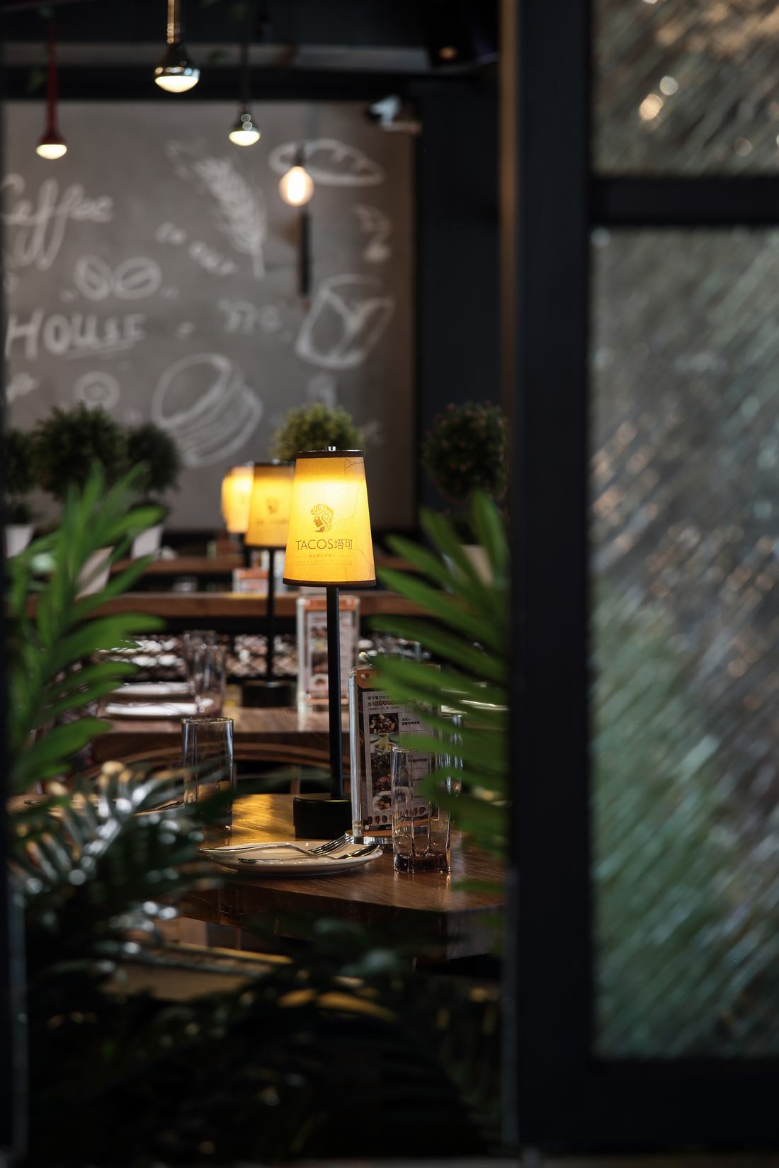 南京威实空间设计“怀旧--摩登”餐厅酒吧-24