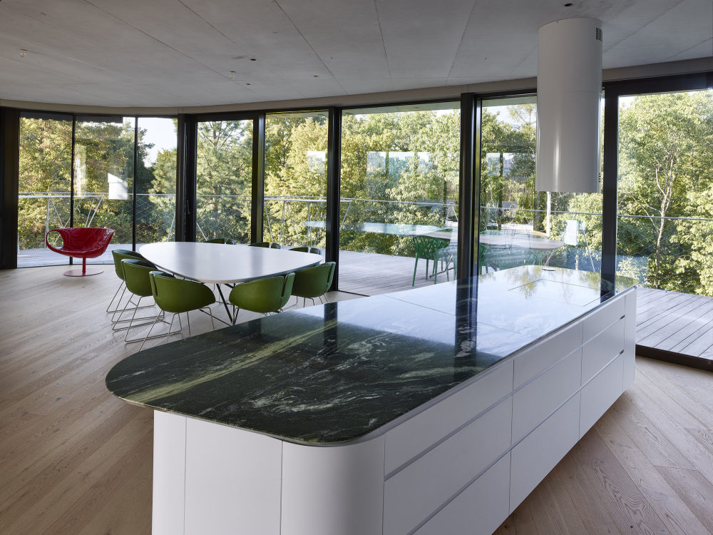 隐于林间的圆形之家-24