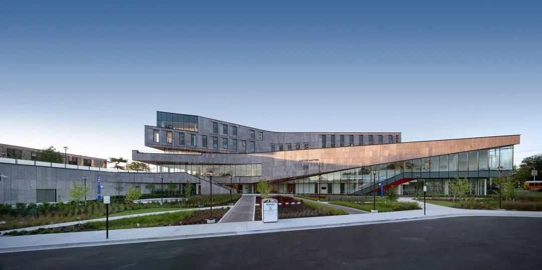 摩根州立大学学生服务中心丨美国巴尔的摩丨Teeple Architects 与 GWWO Architects-16