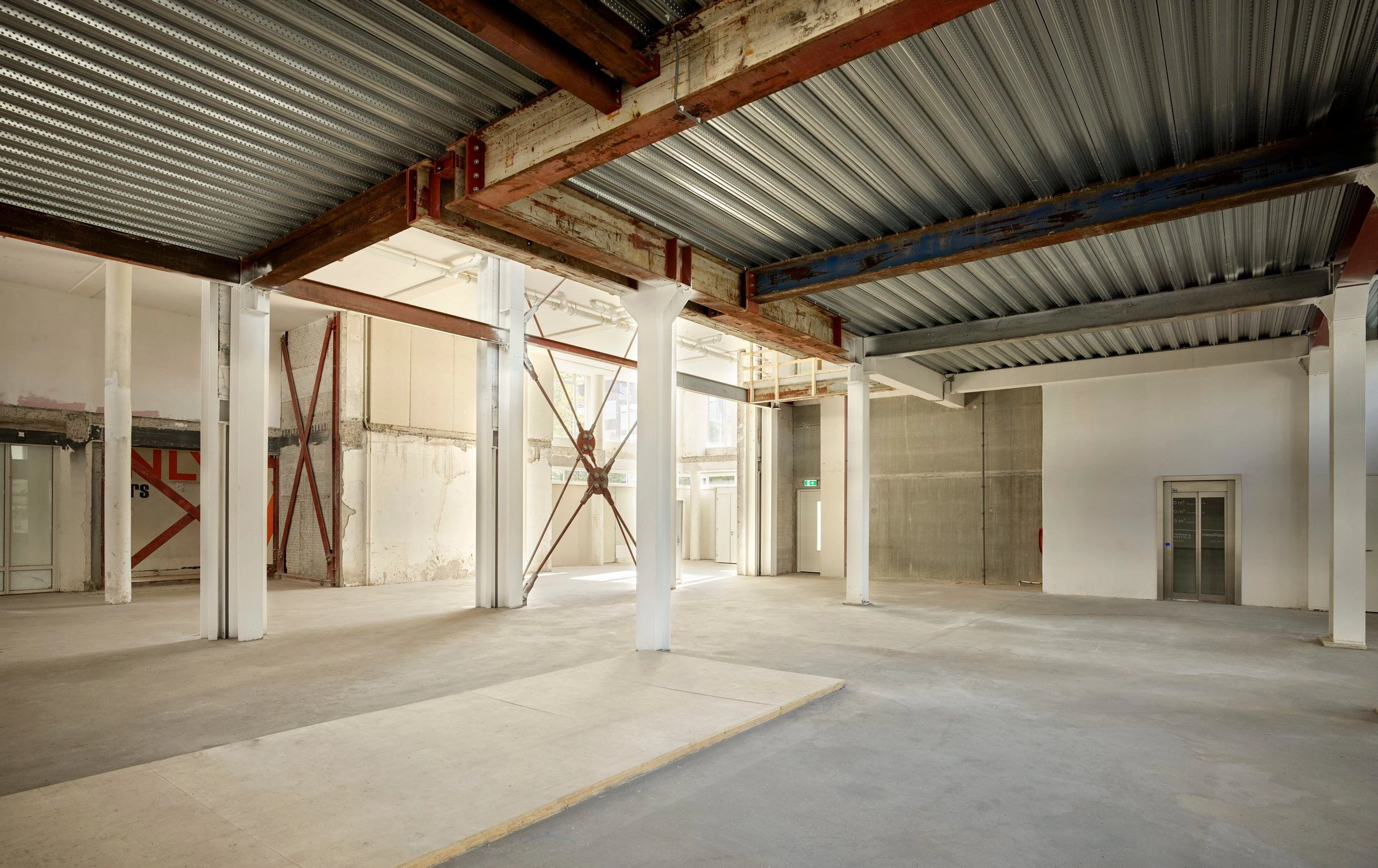 荷兰 Rotterdam 市中心的循环建筑传奇丨荷兰鹿特丹丨Rijnboutt-6