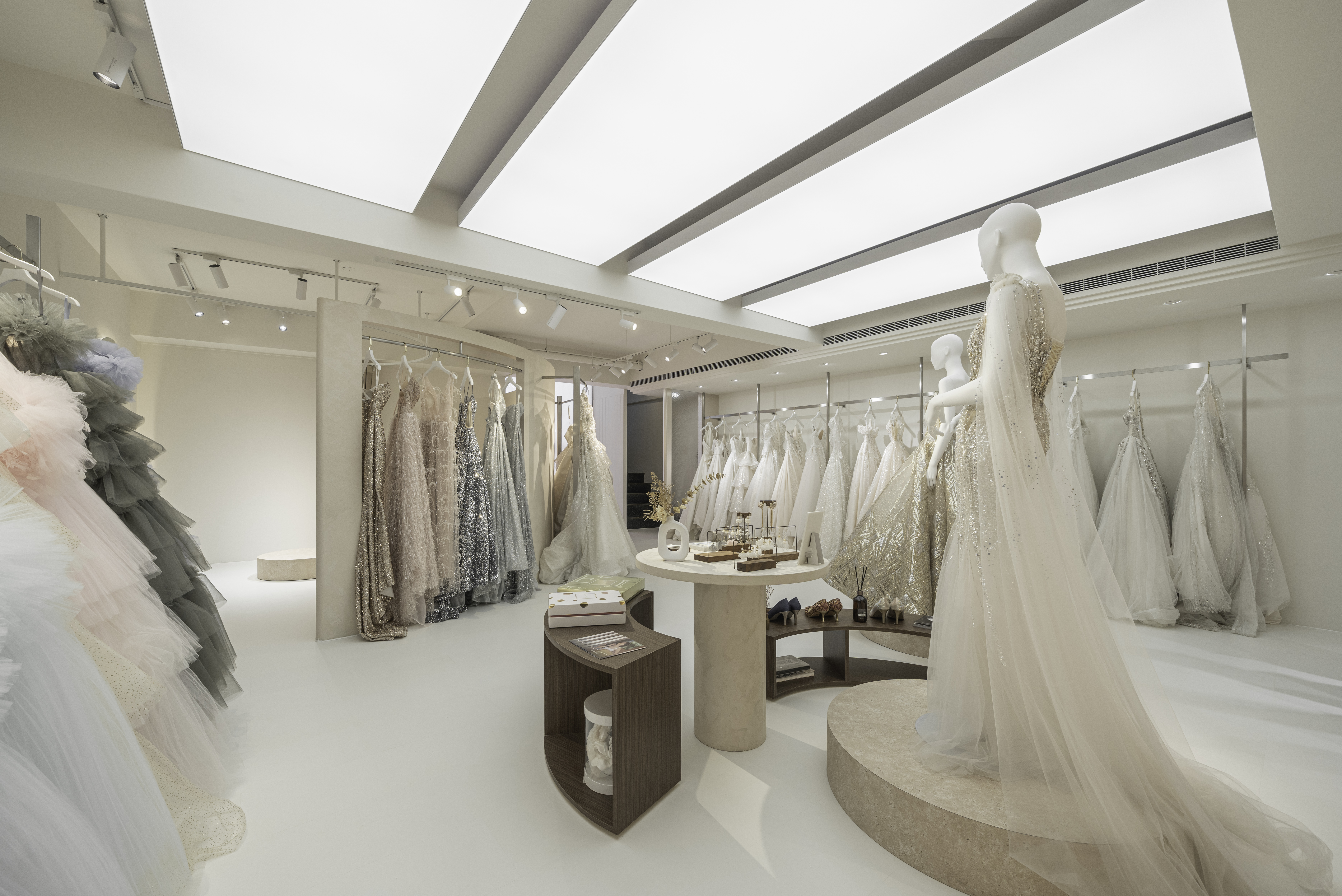 白宫婚纱试衣展厅丨中国台中丨Haven Space Design-5