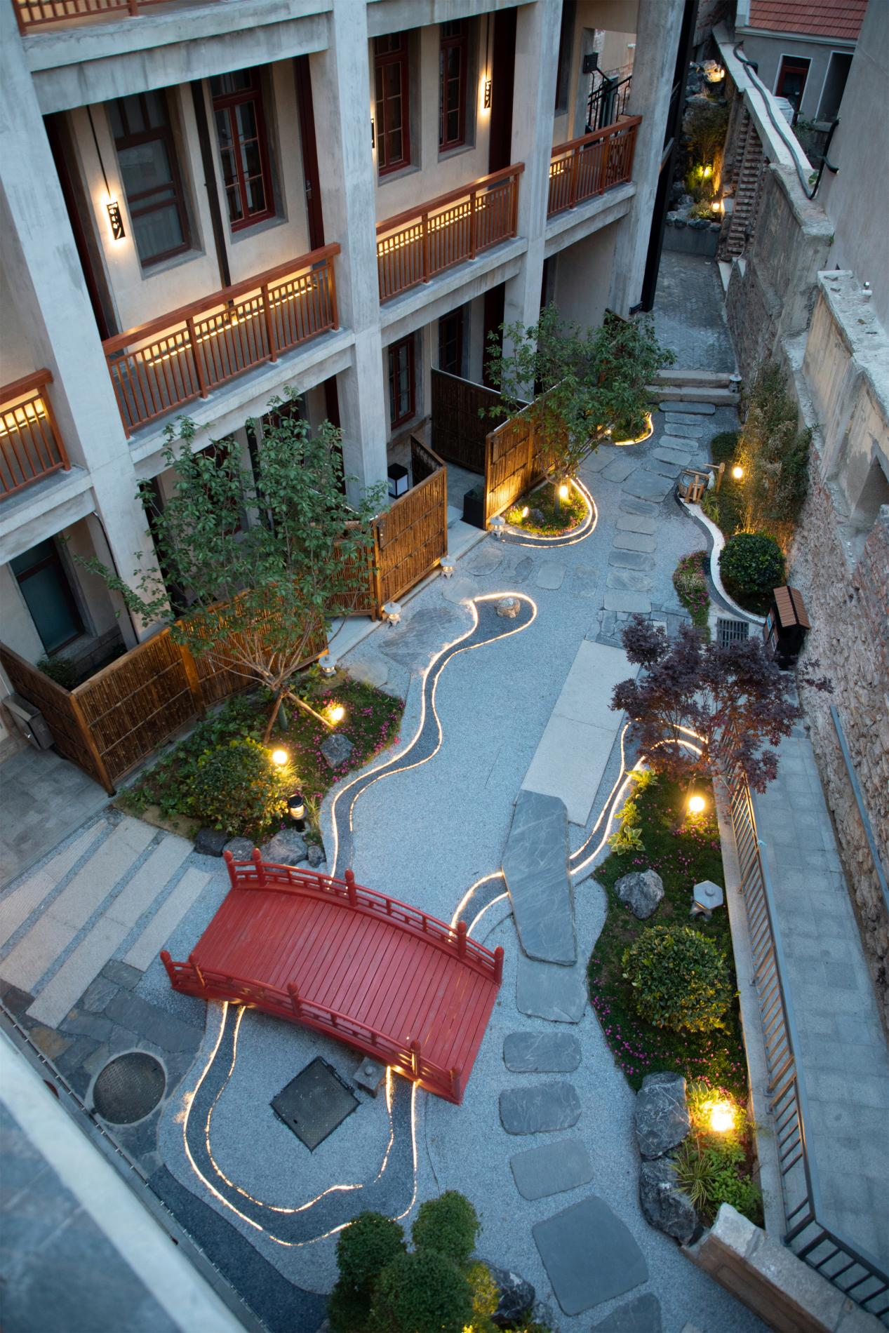 新作 邂逅岁月里的诗意旅居:山东青岛中山路顺德府客栈丨中国青岛丨山溪集（上海）空间设计咨询有限公司-14