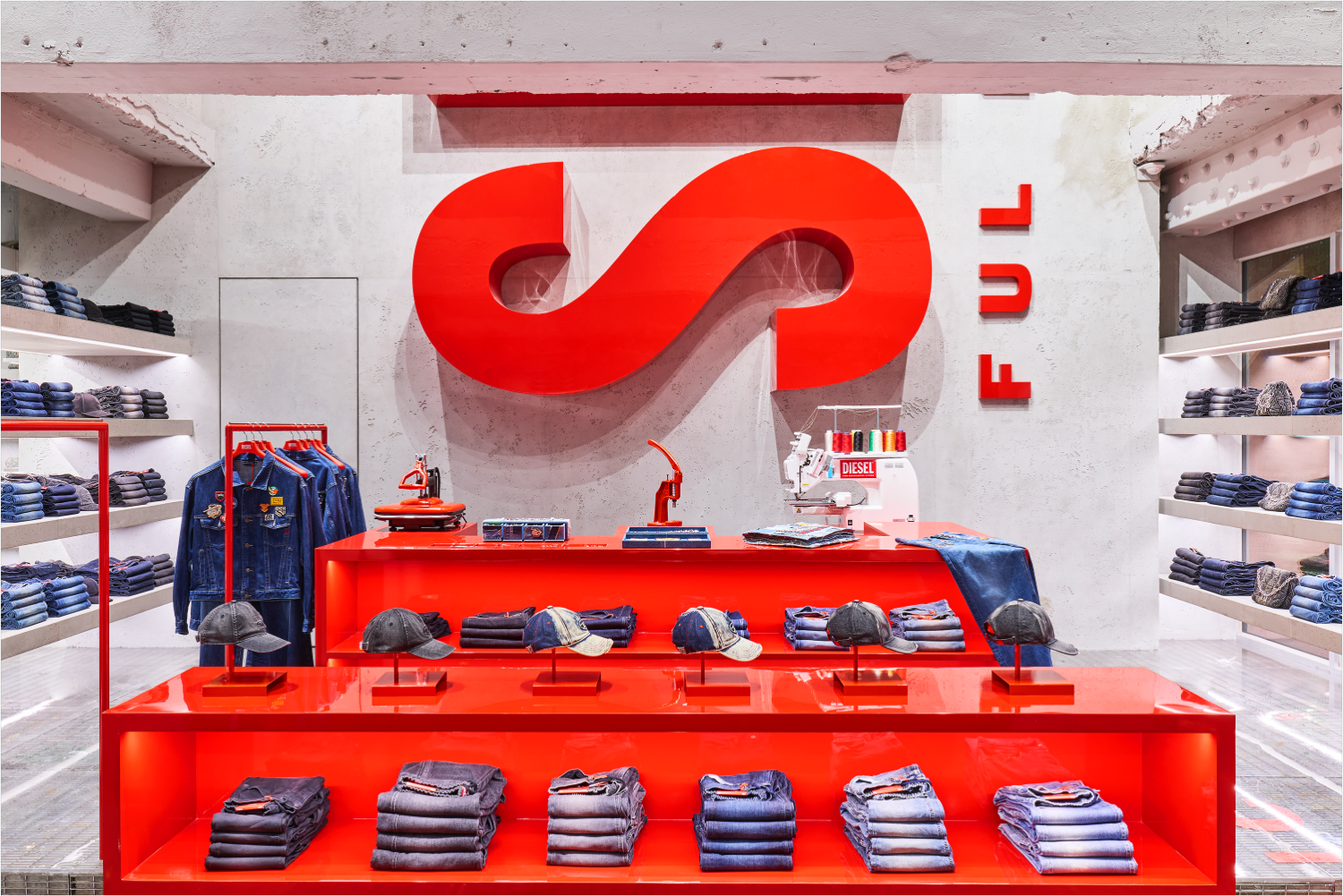 DIESEL Hannam门店丨韩国首尔丨DIESEL创意总监Glenn Martens及内部设计团队-5