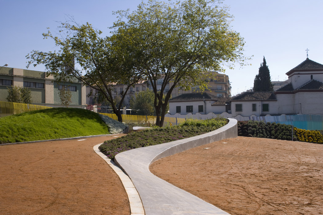 西班牙格兰纳达 ERAS DE CRISTO 公共空间设计-4