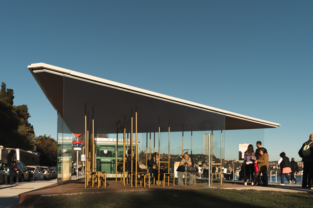 阿希扬候机（车）室

注：Aşiyan可能是特定的人名、地名等专有名词，由于缺乏更多背景信息，这里直接音译如果它在特定语境中有固定的中文译法，需根据实际情况调整 丨土耳其伊斯坦布尔-12