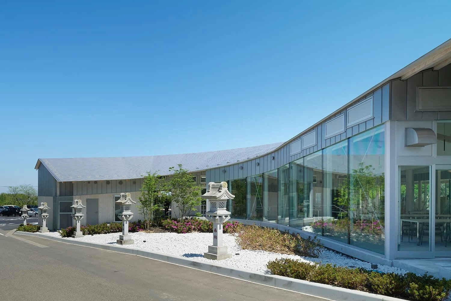 KANAHEBISUI Shrine Gaien SandoTerrace-10