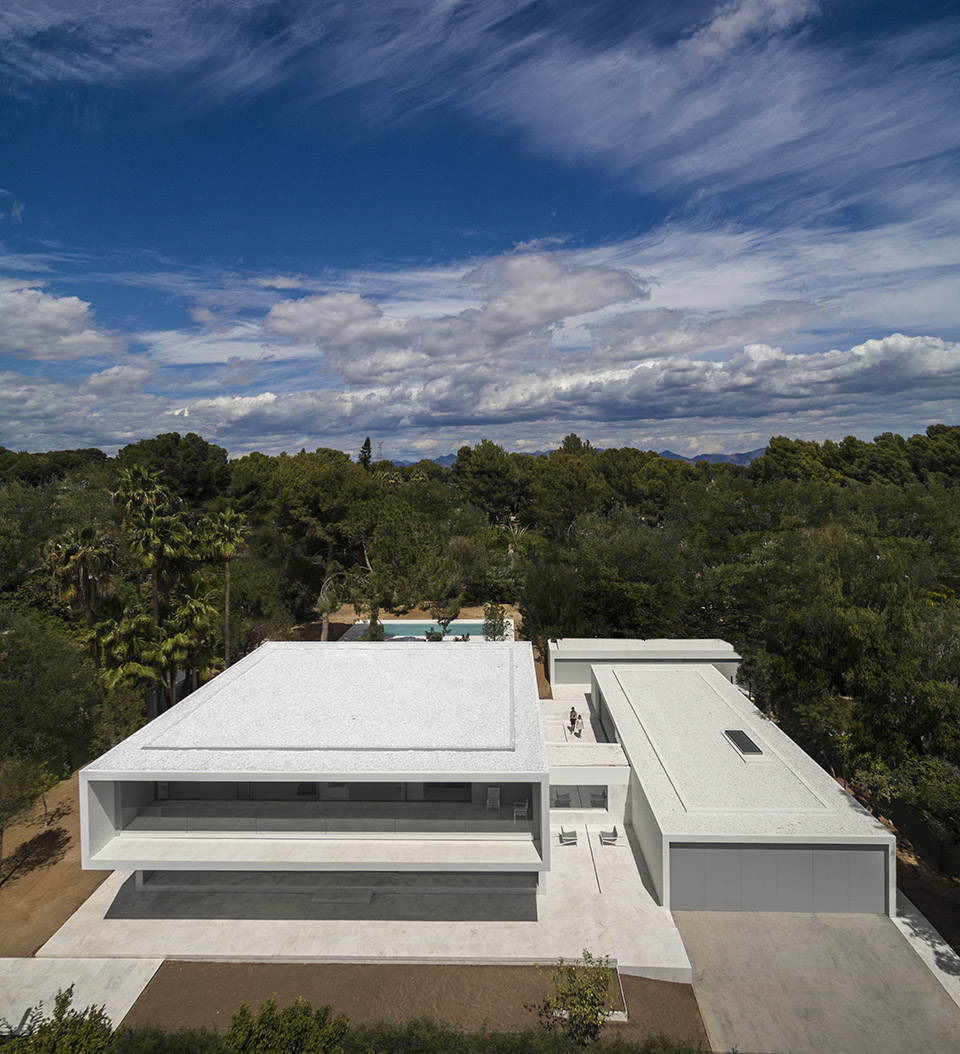 松树林之间的住宅，西班牙 / Fran Silvestre Arquitectos-10