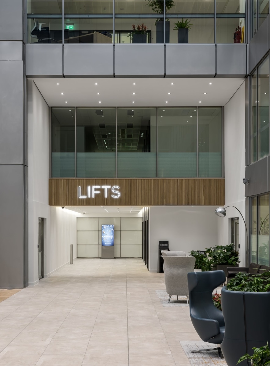 伦敦 111 号白金汉宫路 Sky Lobby 设计丨英国伦敦丨Oktra-10