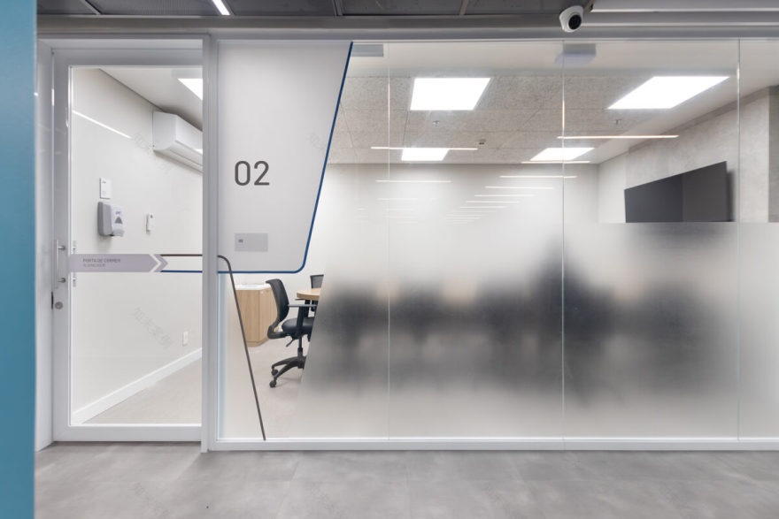 Moinhos de Vento School of Health Sciences - /STUDIOMDA - Wayfinding Design-11