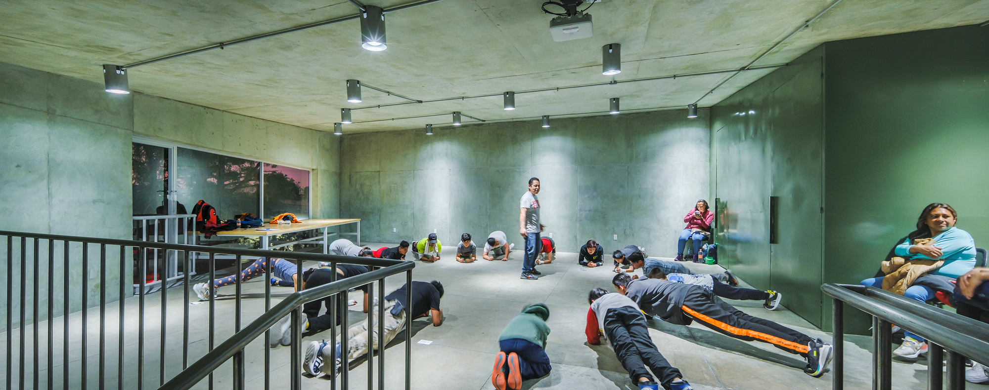 墨西哥市推動 PILARES 計畫：WORKac 與 Ignacio Urquiza Arquitectos 用綠色混凝土建造社區活動中心，在弱勢地區點燃希望之光 | FAM-61