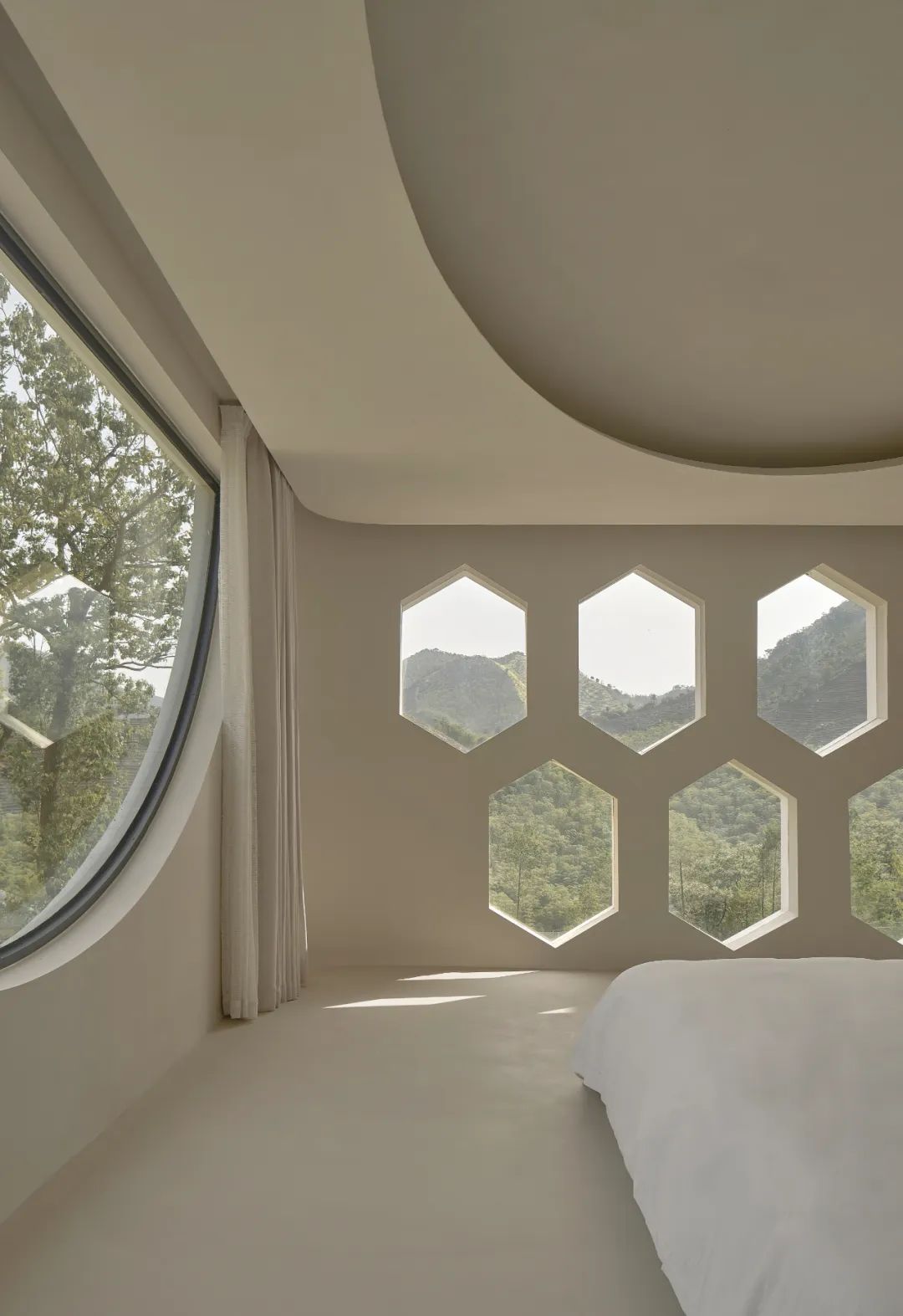 丁鹏文：莫干山的天外来物-荒序民宿丨中国湖州丨尔我空间设计研究室-32