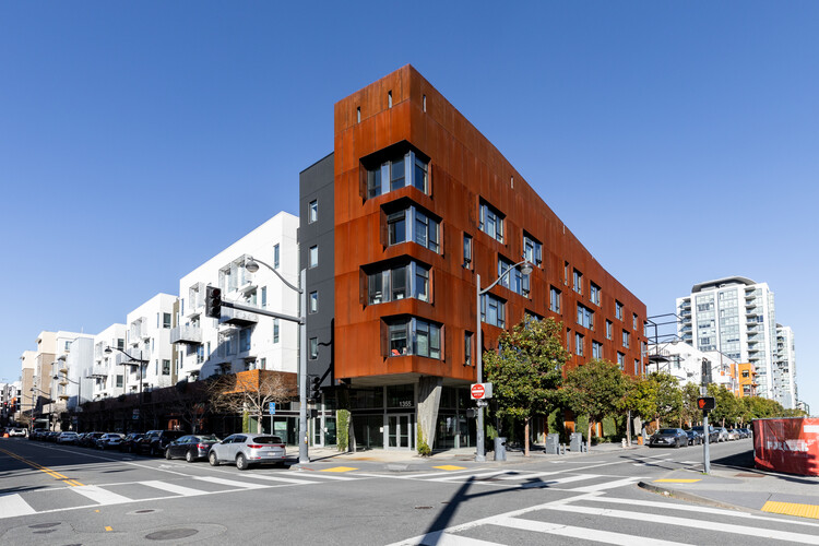 现代建筑外墙装饰 · BŌK Modern 的金属面板设计-13