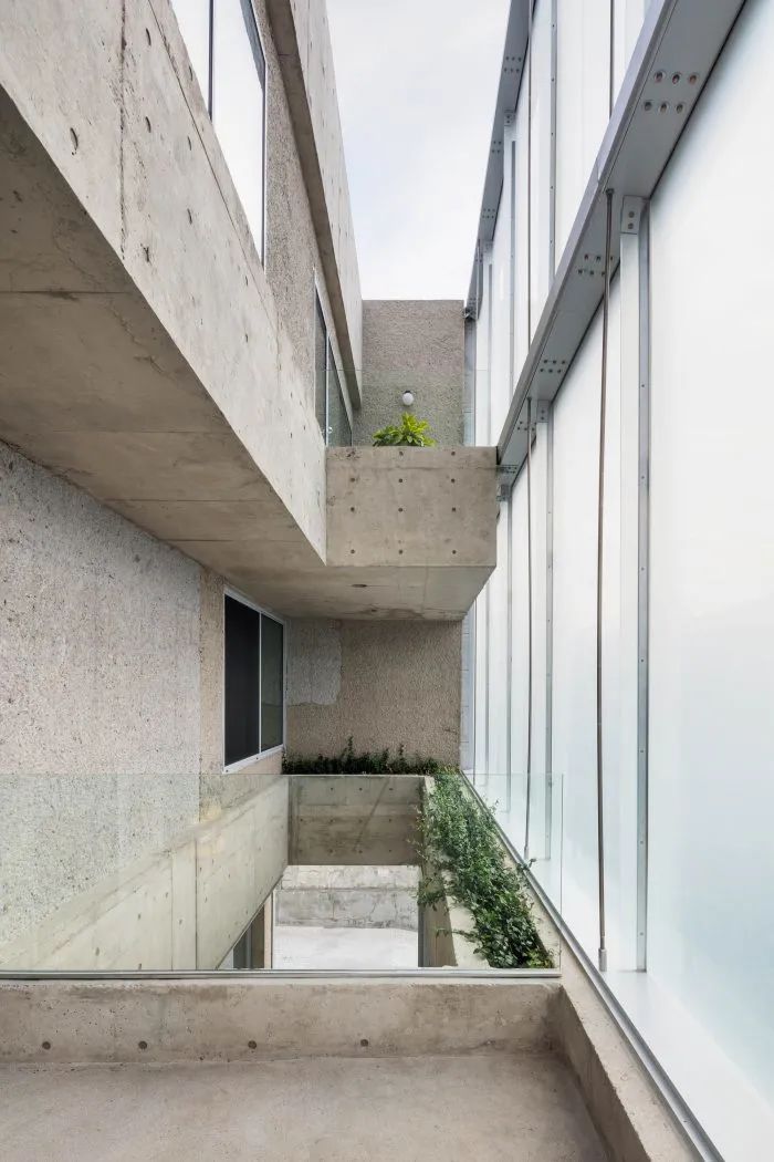 韩国时尚品牌办公大楼丨FHHH FRIENDS-29