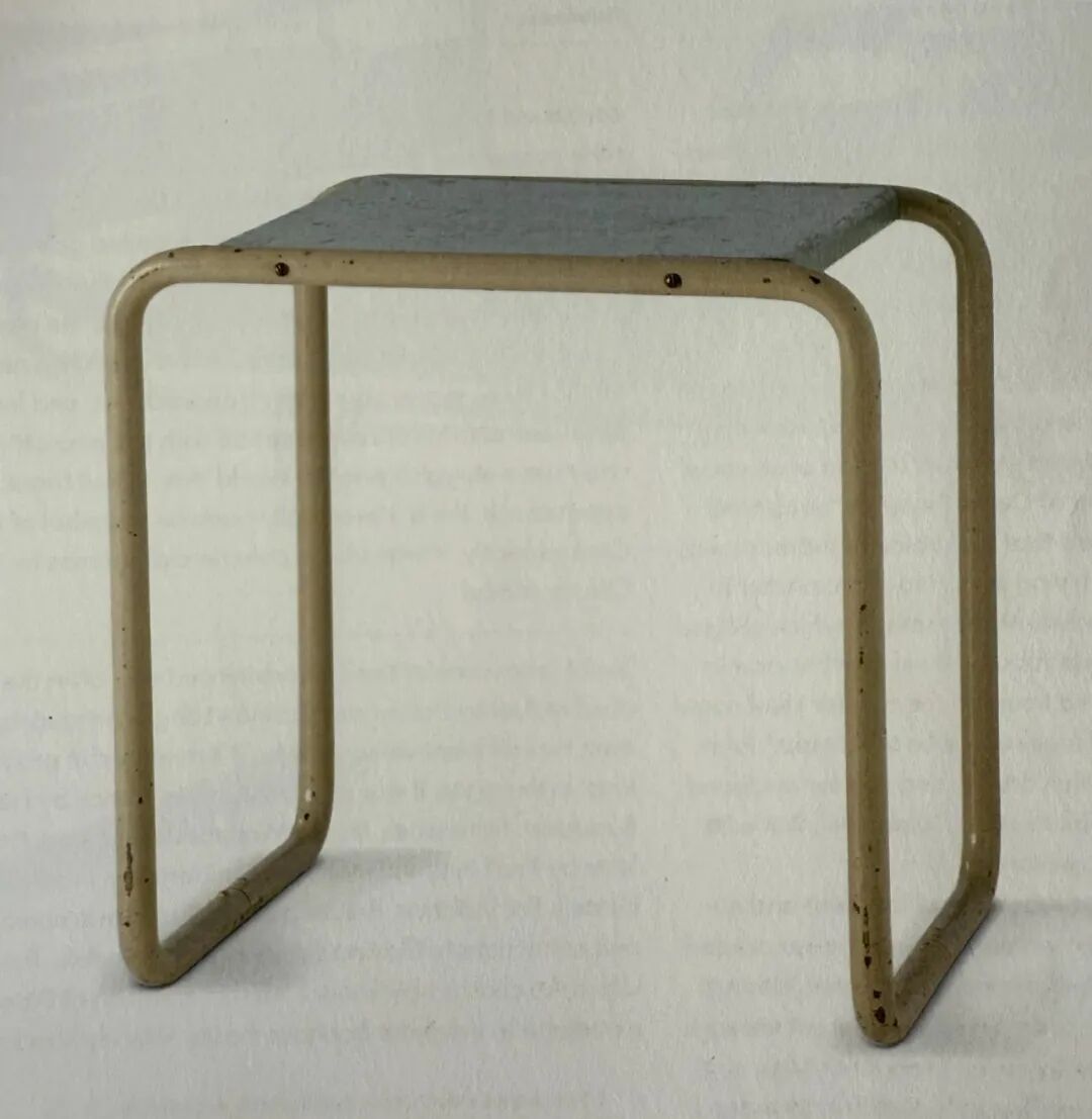 如何挑一款“正襟危坐”的经典凳子-84