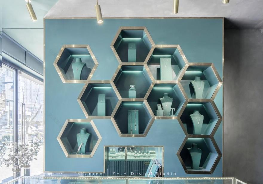 幻彩魅影-- 珠宝美甲空间,精致实用展示设计-13