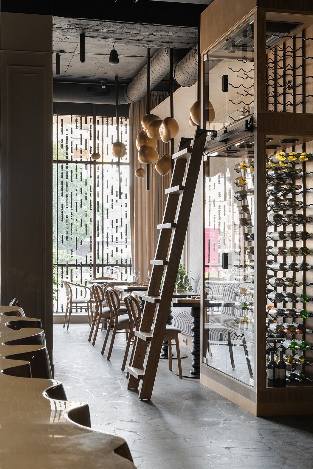 42·173P 萨尔瓦多黄金葡萄酒小酒馆丨俄罗斯丨LEFT design-9