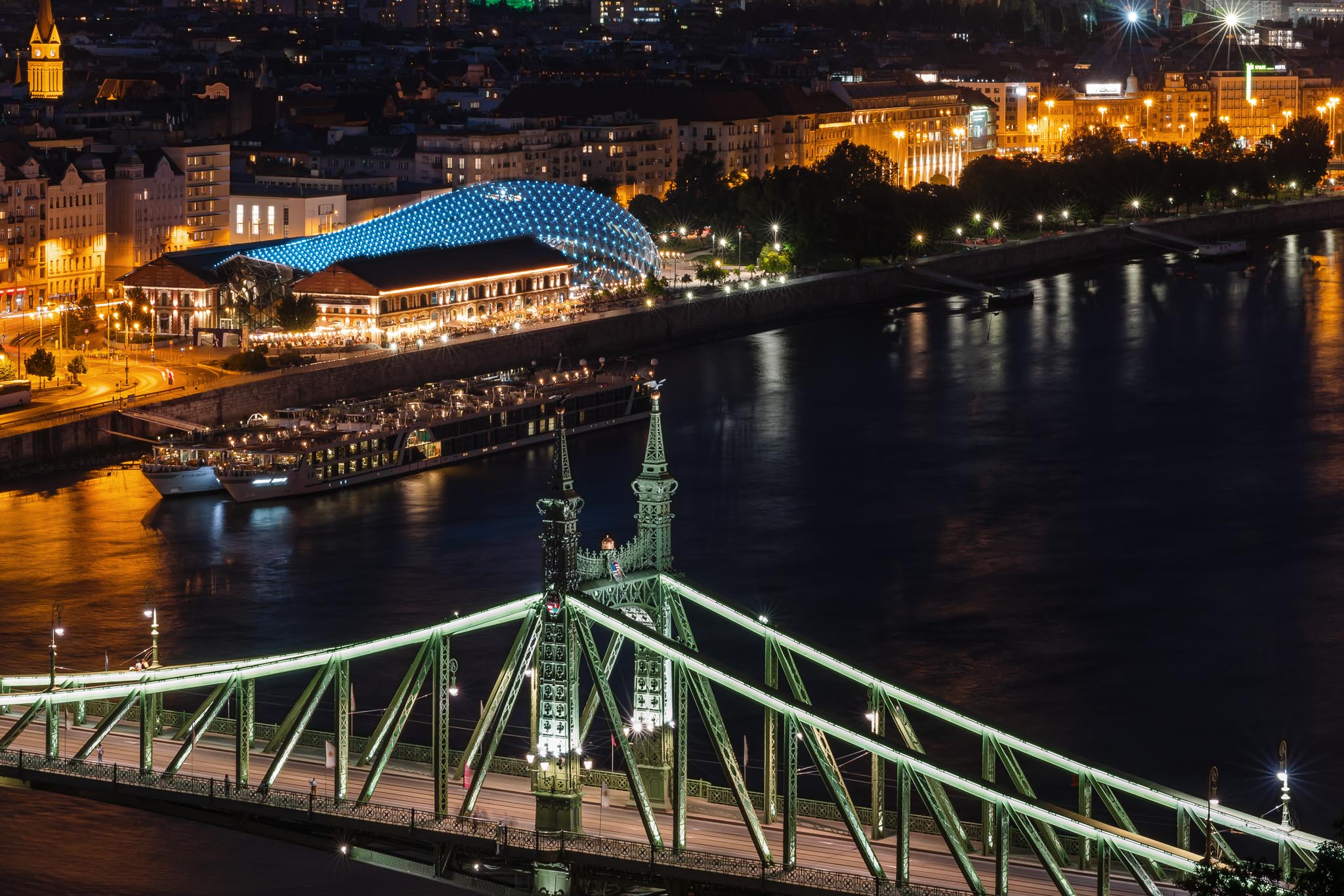 The Whale 建筑灯光设计丨匈牙利布达佩斯丨Tamas Dragon-8