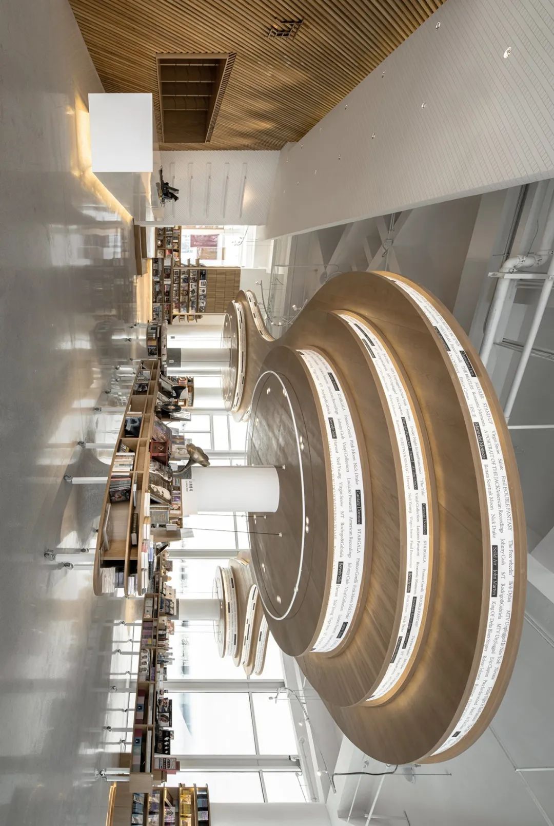 方庭书店 | 黑胶磁场中的艺术阅读空间-64