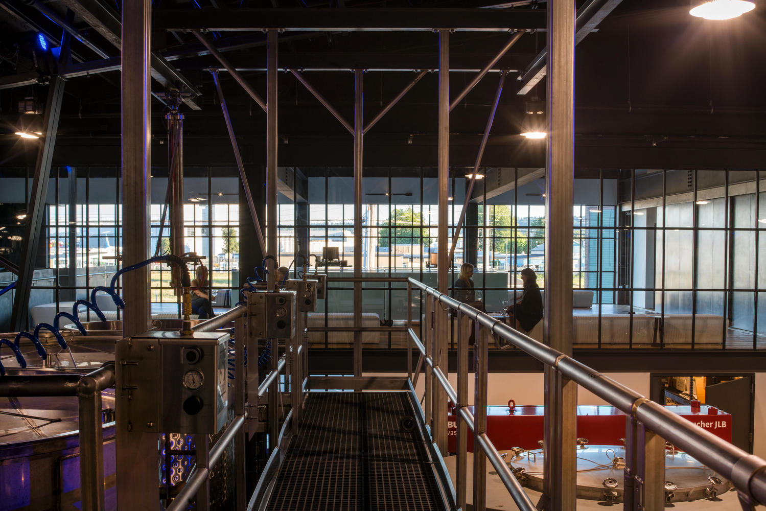 查尔斯·史密斯葡萄酒喷气城-37