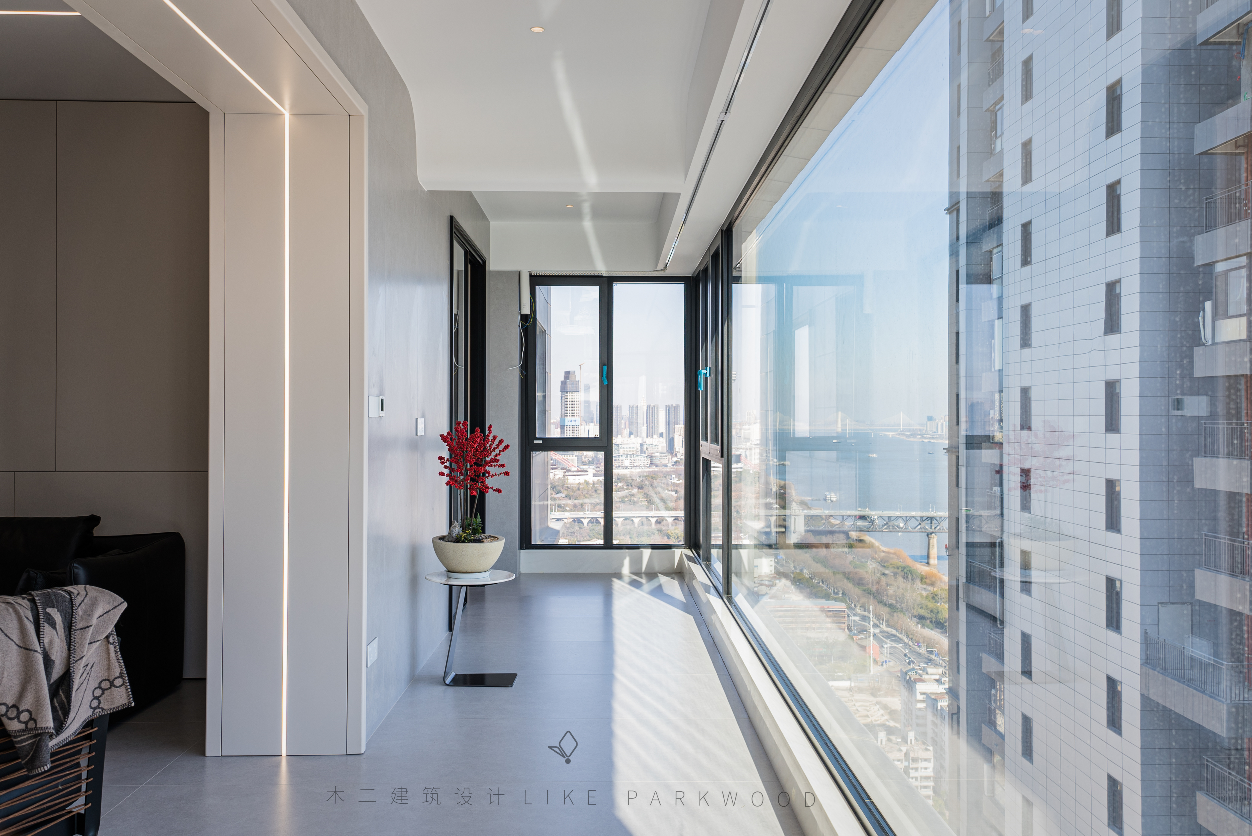 木二设计|298平极简滨江平层-24