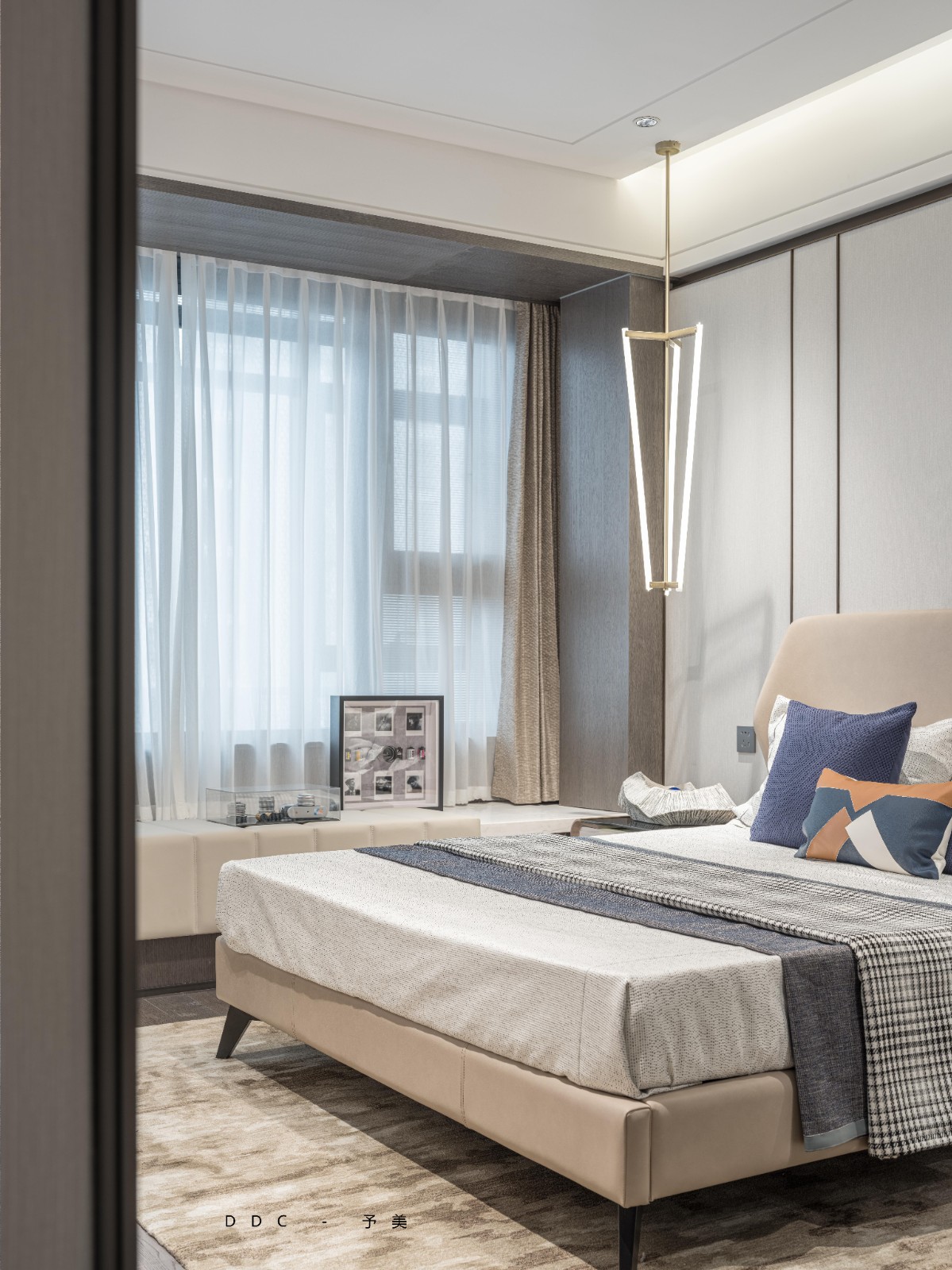 舒适颜值并存的现代平层设计-11