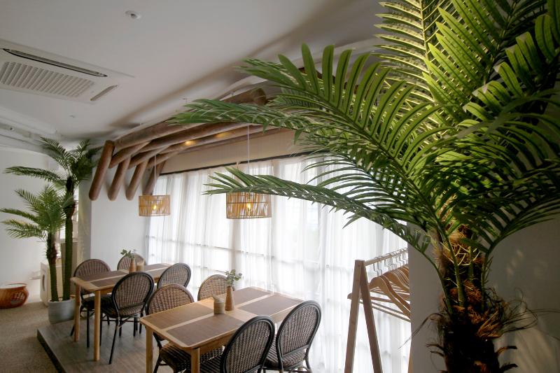 首尔山德雷尼餐厅 白色&木质打造温馨氛围-6