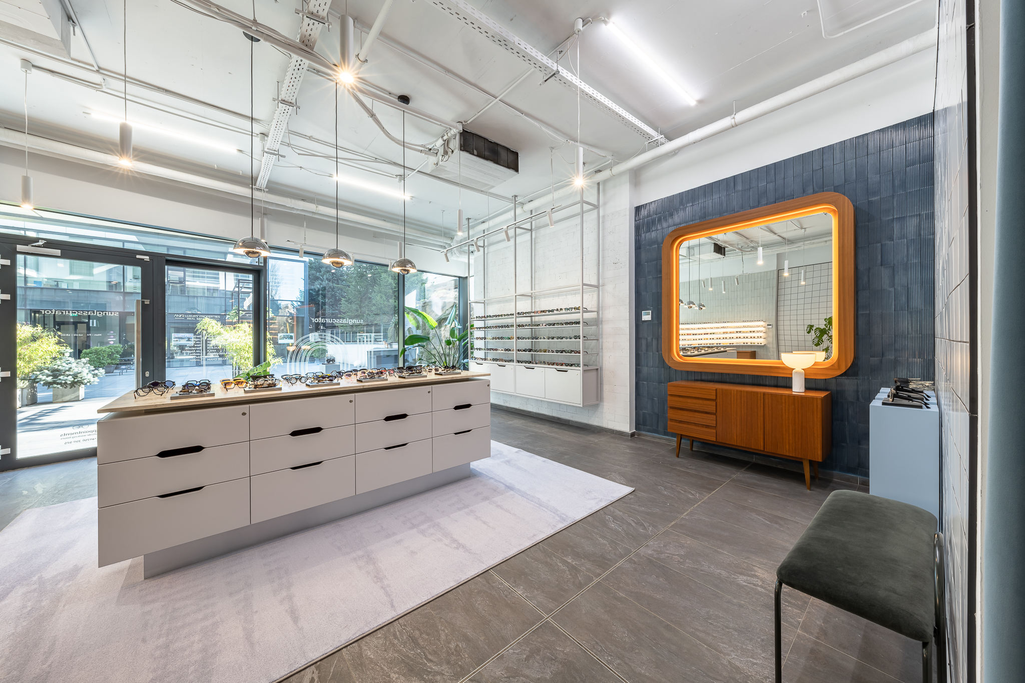 THE SUNGLASSCURATOR STORE 室内设计丨罗马尼亚布加勒斯特丨mihaelaabordeianu + Sobo Studio-6