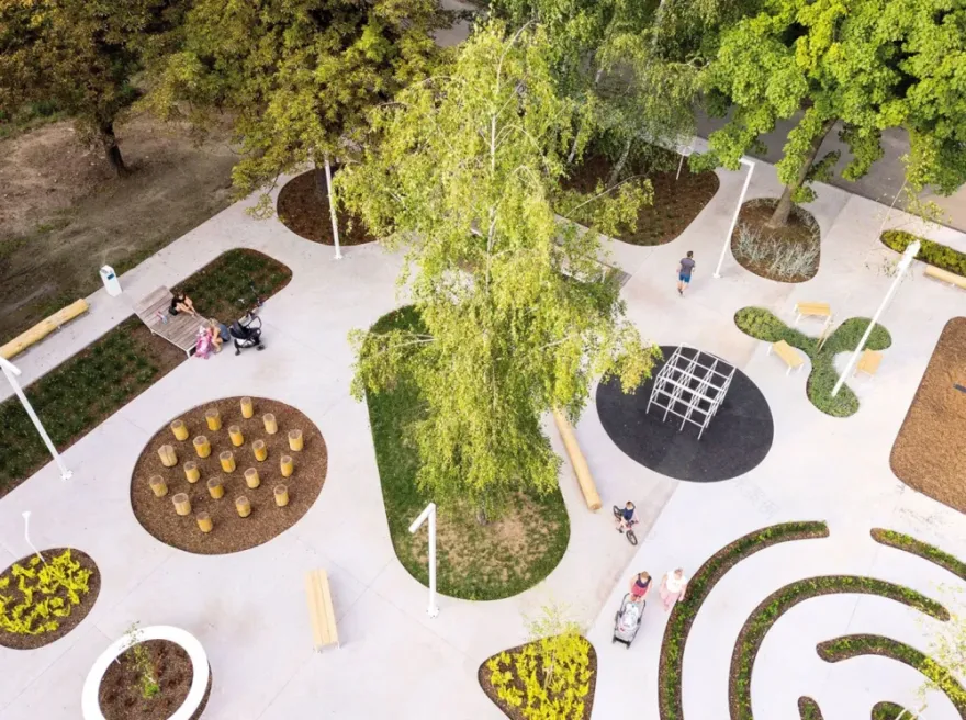 霍茹夫的包容性空间·活动区游乐场丨波兰霍茹夫丨波兰建筑公司SLAS-9