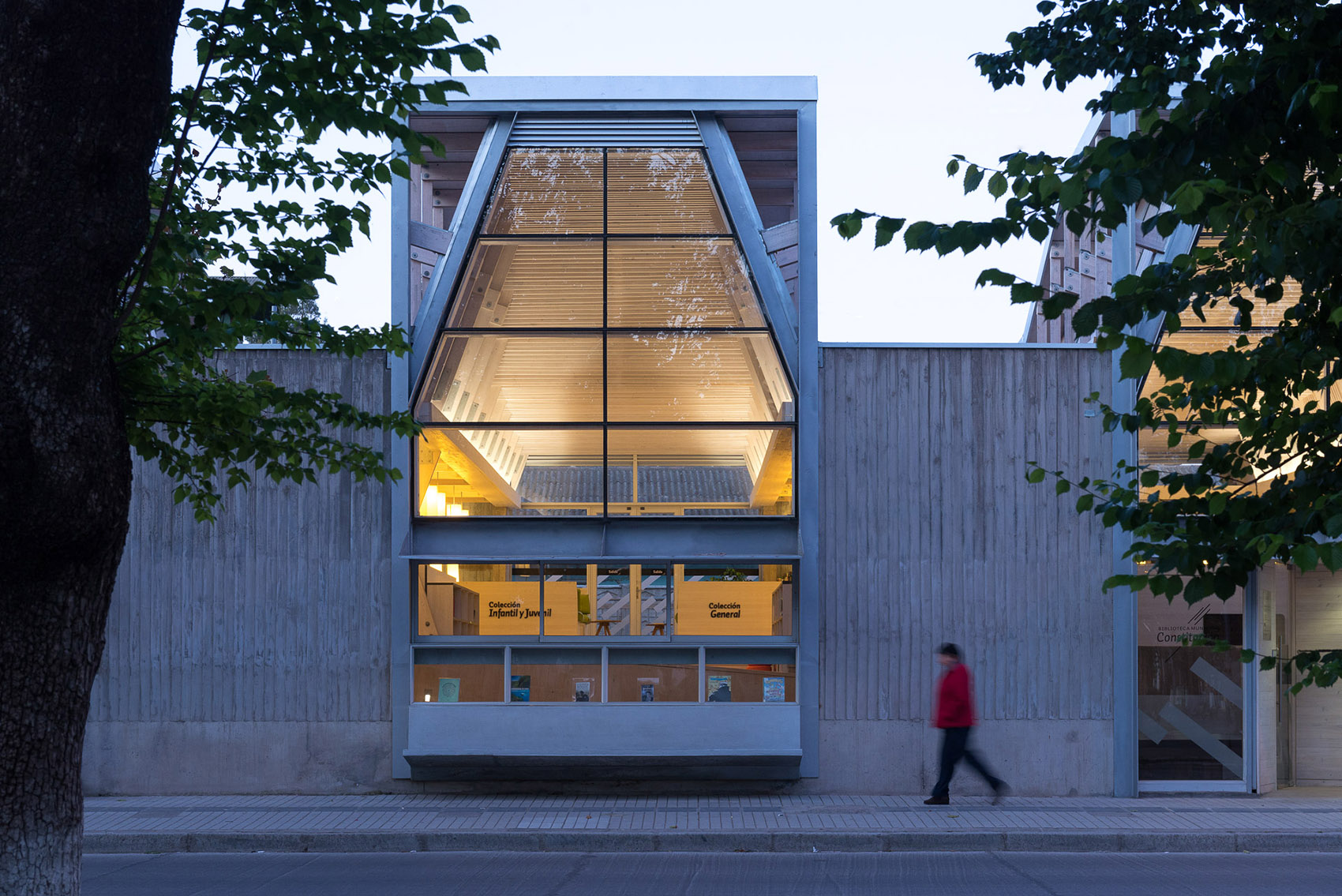 木结构图书馆,智利 / Sebastian Irarrázaval Arquitecto-10