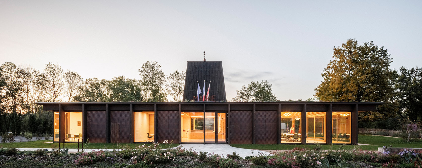 施拉赫贝尔海姆新市政厅丨法国-66