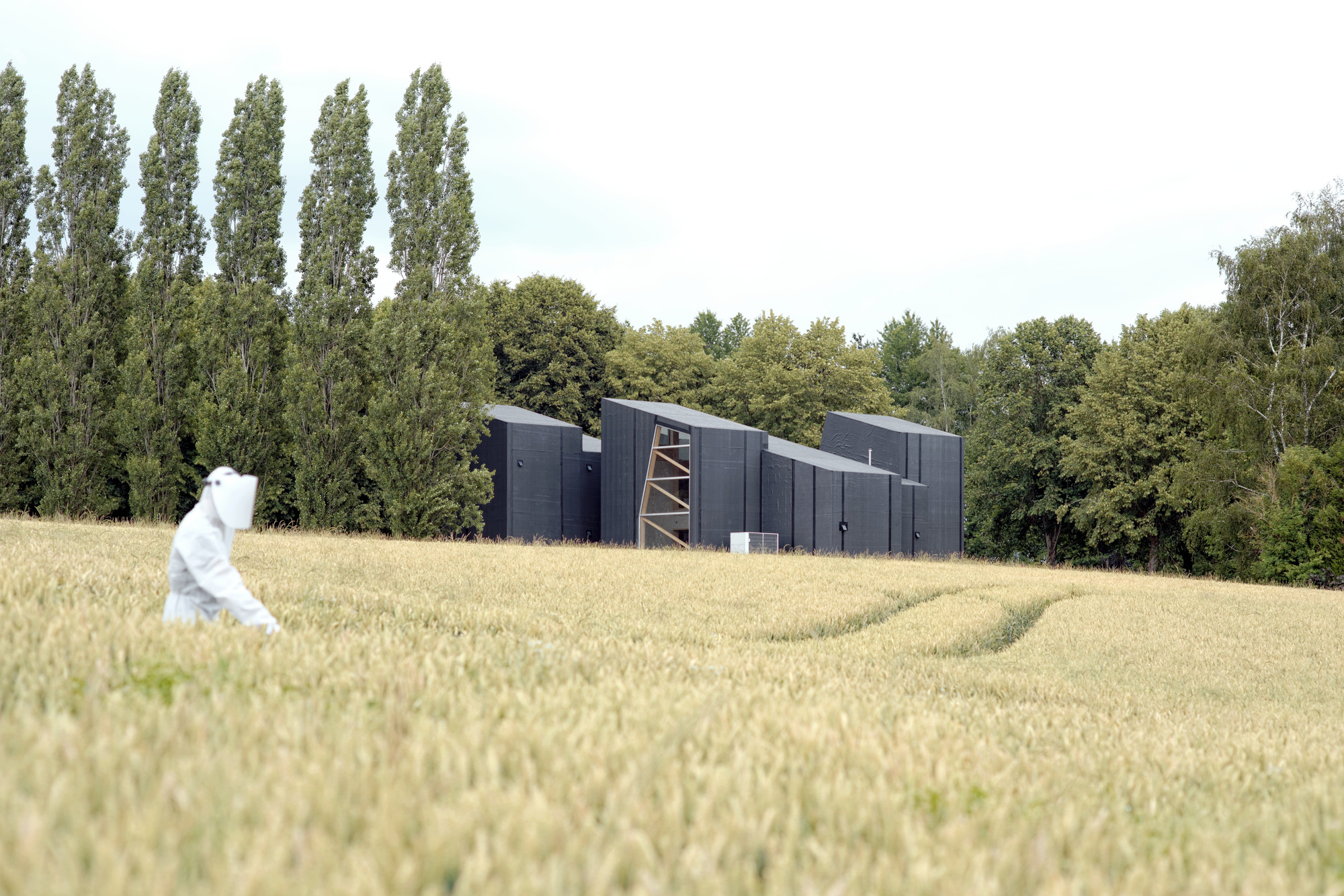 The Good, the Bad and the Ugly Artist's Studio / Didier Fiúza Faustino-14