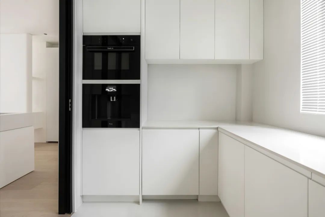 白色幻境 · 极简至上空间丨中国上海丨木卡工作室-27