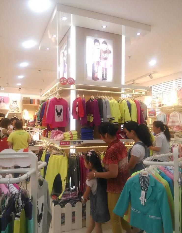 嘉峪关最大童装店开业盛况-24