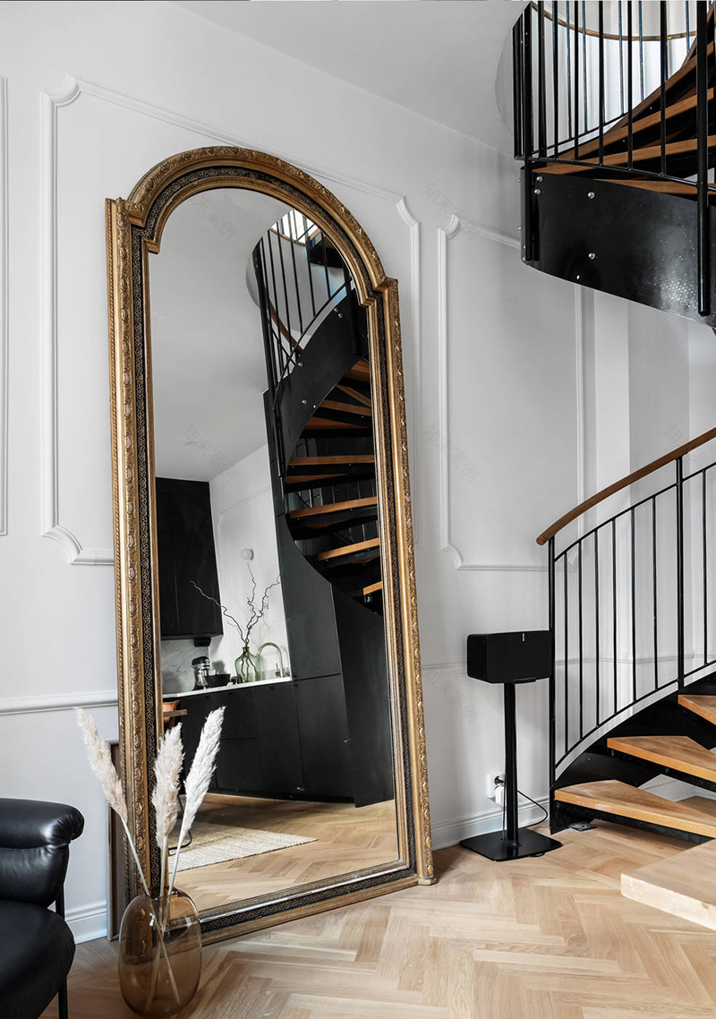 斯德哥尔摩螺旋楼梯双层公寓-8