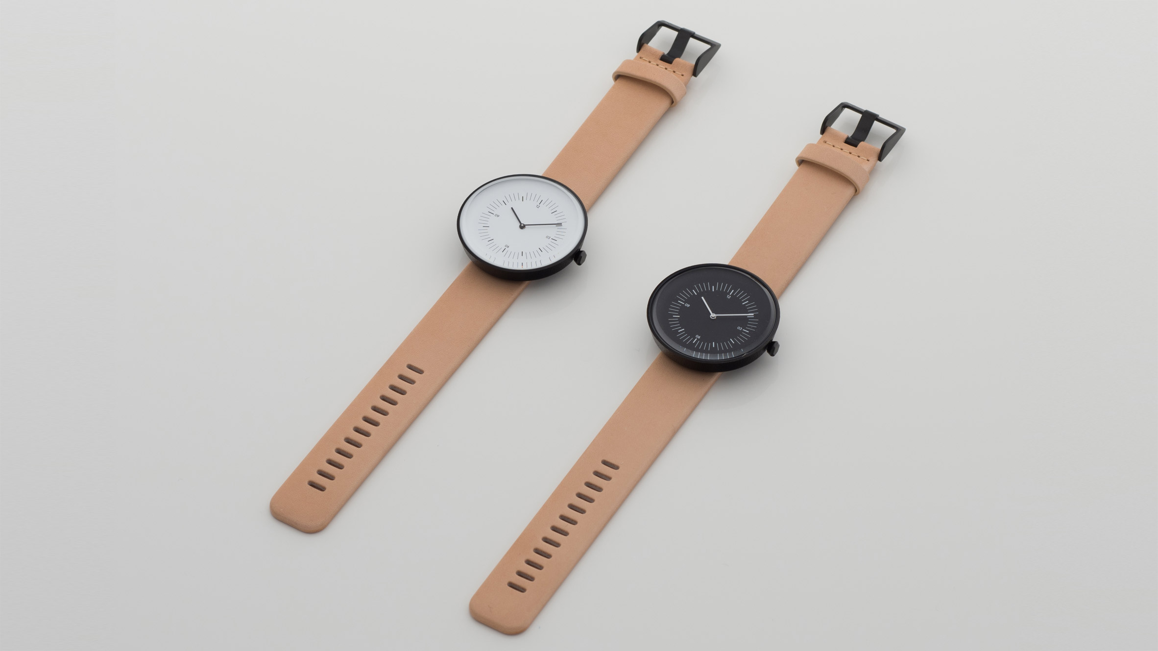 智能手表潮流带动传统手表复兴,设计师推出新款模拟手表-6
