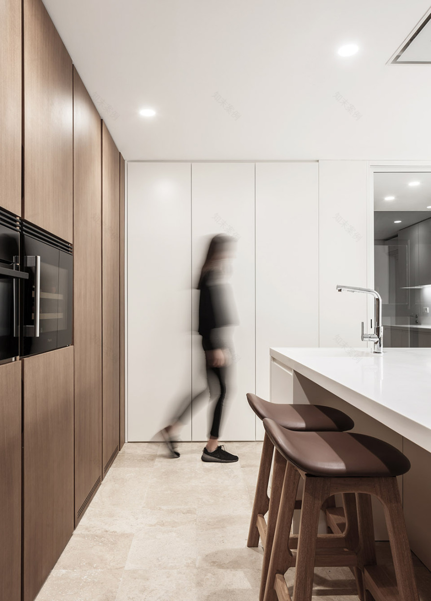 静穆又独特的空间氛围-16