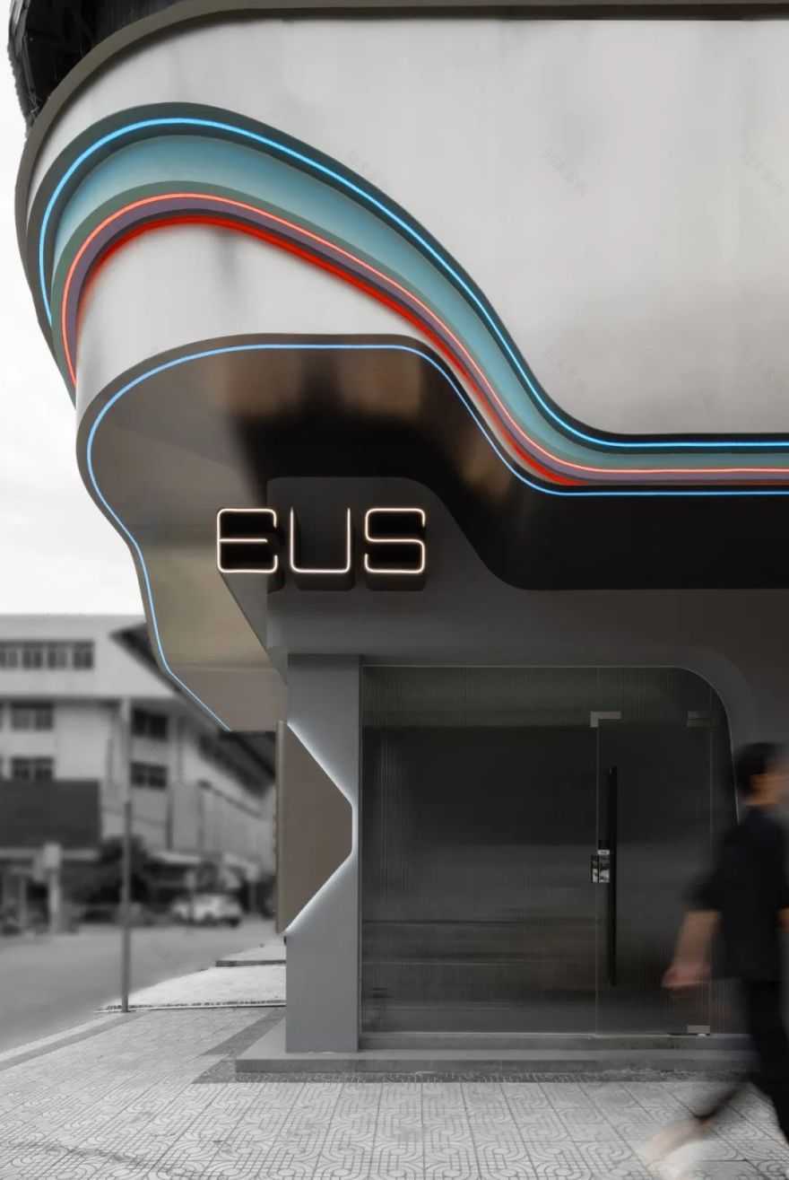 EUS 服装展厅丨中国汕头丨正之佳期建筑设计-16