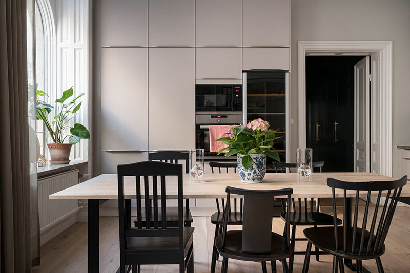 斯德哥尔摩优雅弧形窗公寓设计-14