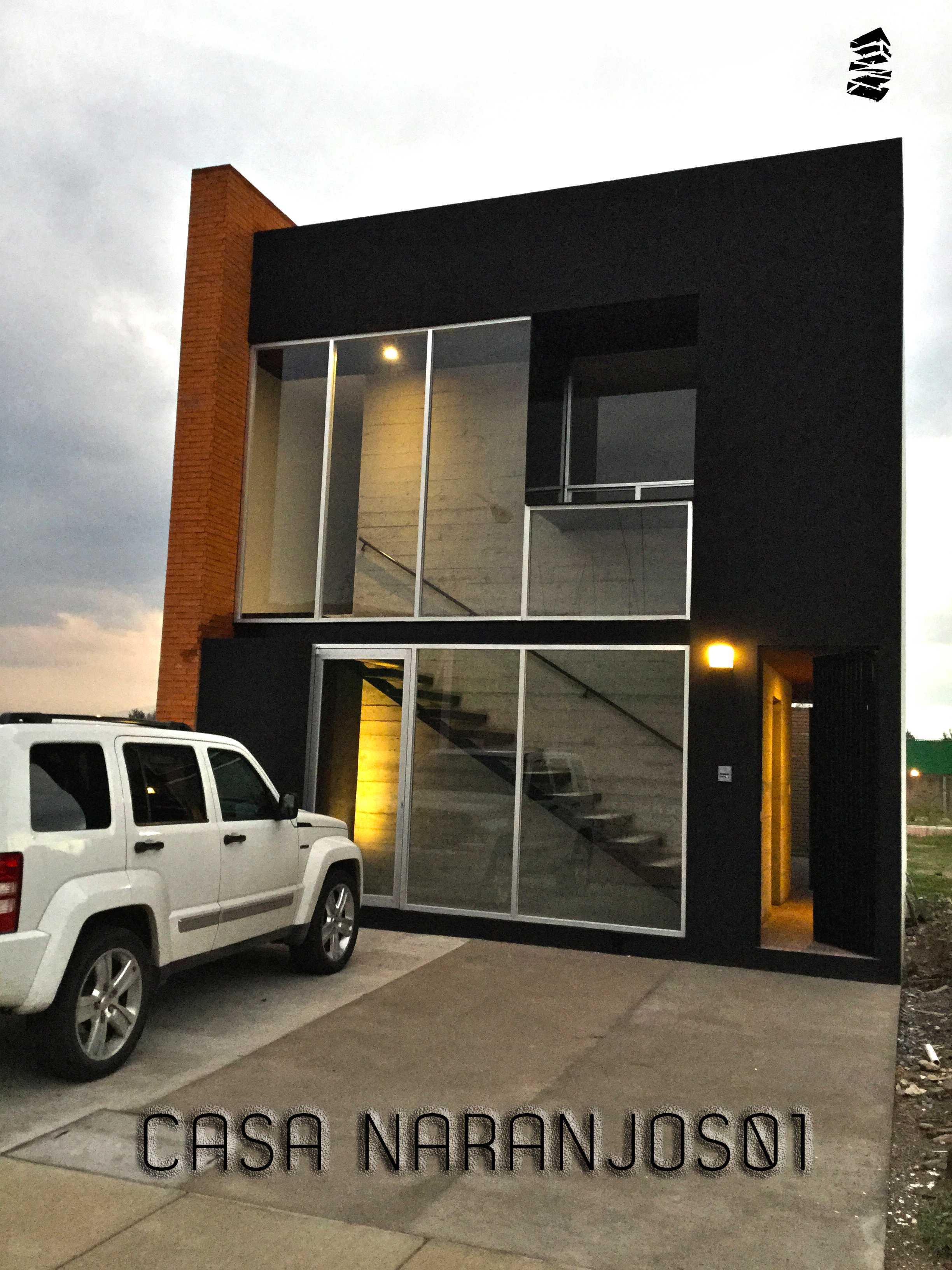 橙色房子 或 橘色房子 或 橙子屋 （具体需根据上下文确定）-21