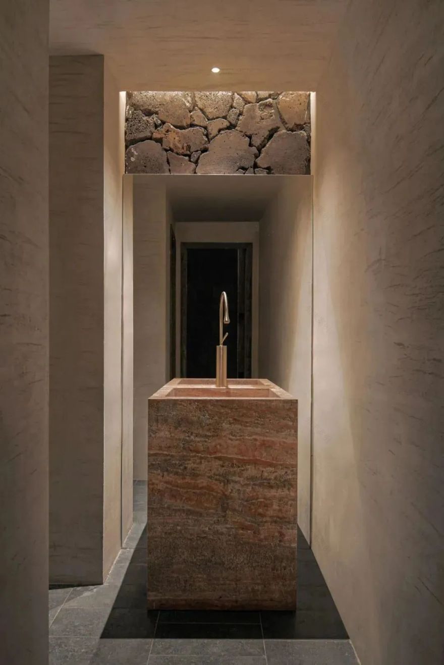 自然材质碰撞出的趣味空间:Anaago Bistro | 几里设计-41