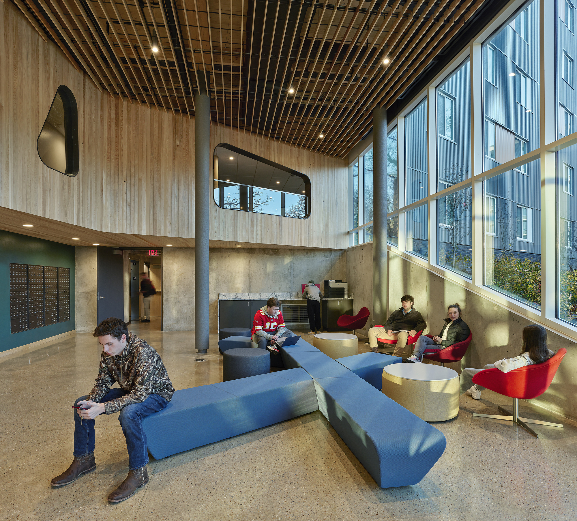 Adohi Hall / Leers Weinzapfel Associates + Modus Studio + Mackey Mitchell Architects + OLIN-15