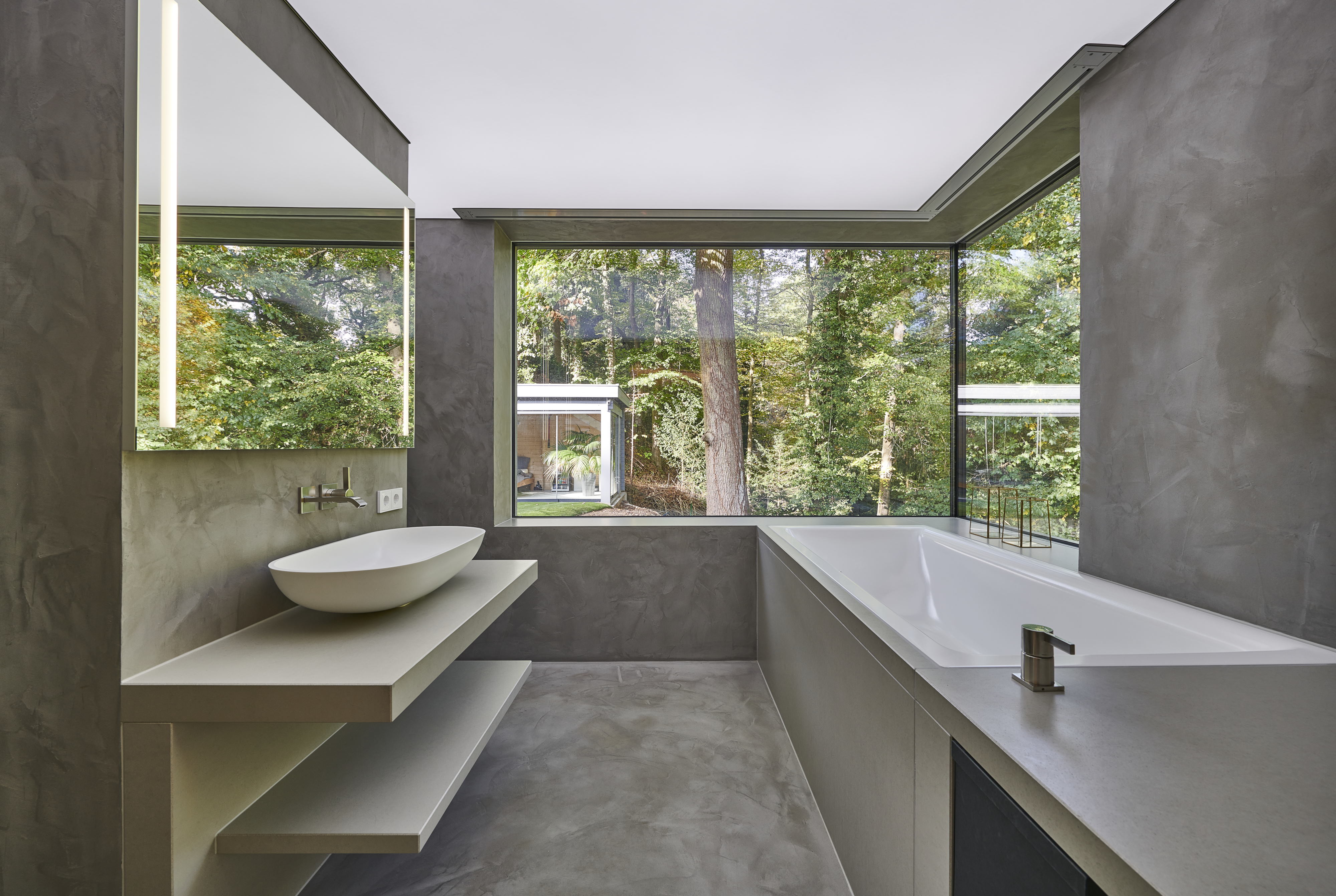 城堡山下的住宅与古橡树共生-30