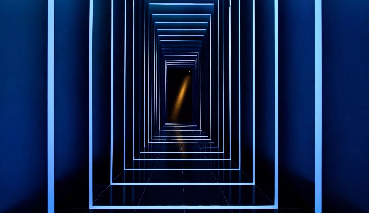 中照联赛尔富·广东LED灯光体验中心-20