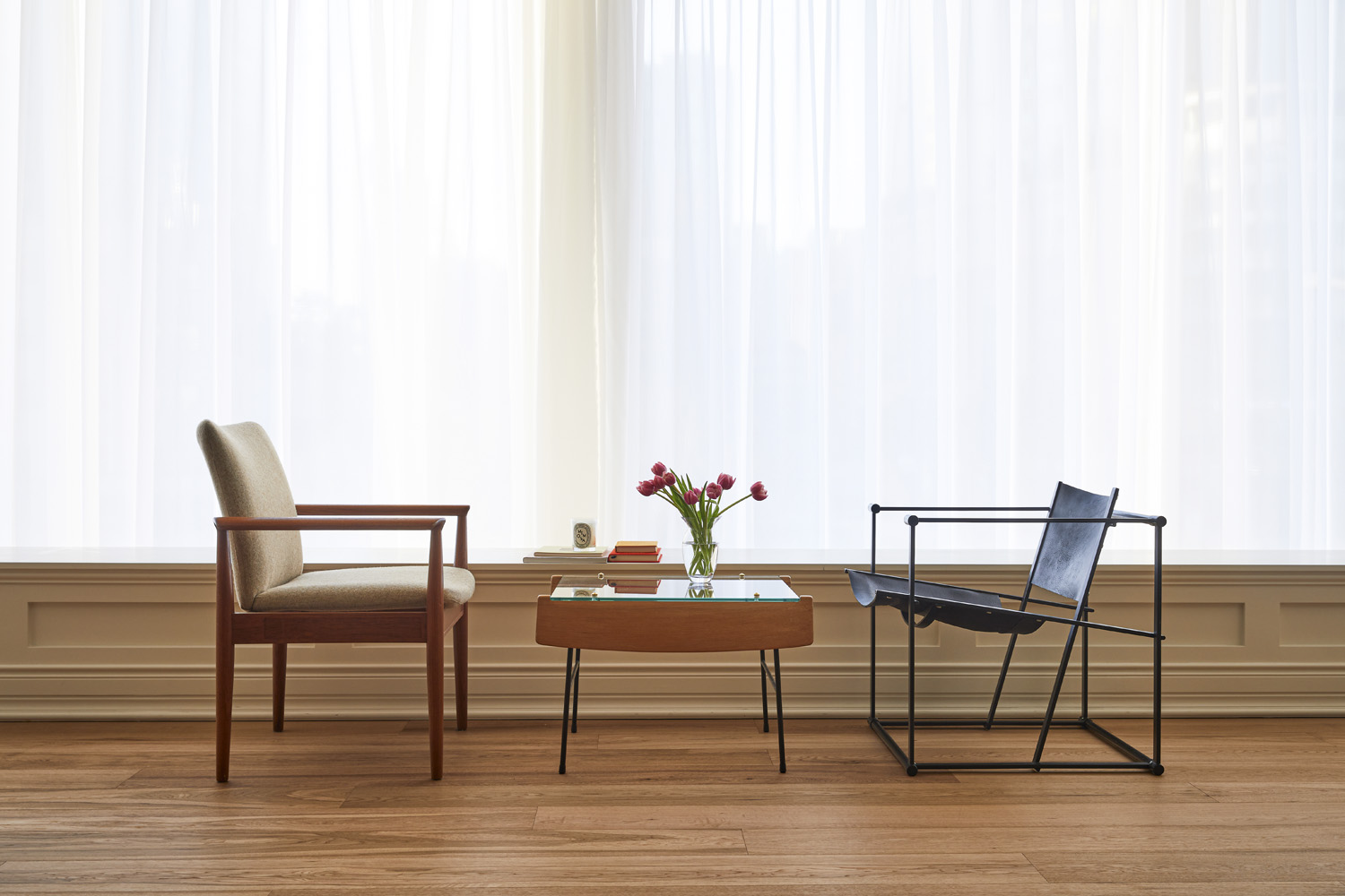 白色与木质的极简魅力 | Deia Studio 的 35 平米迷你工作室设计-7