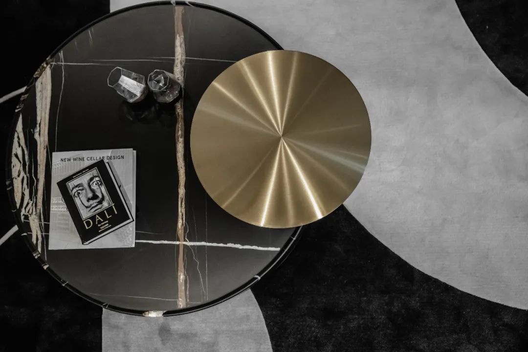 大族云峰 | 刘伟婷&施少芬打造的人文住宅空间-8