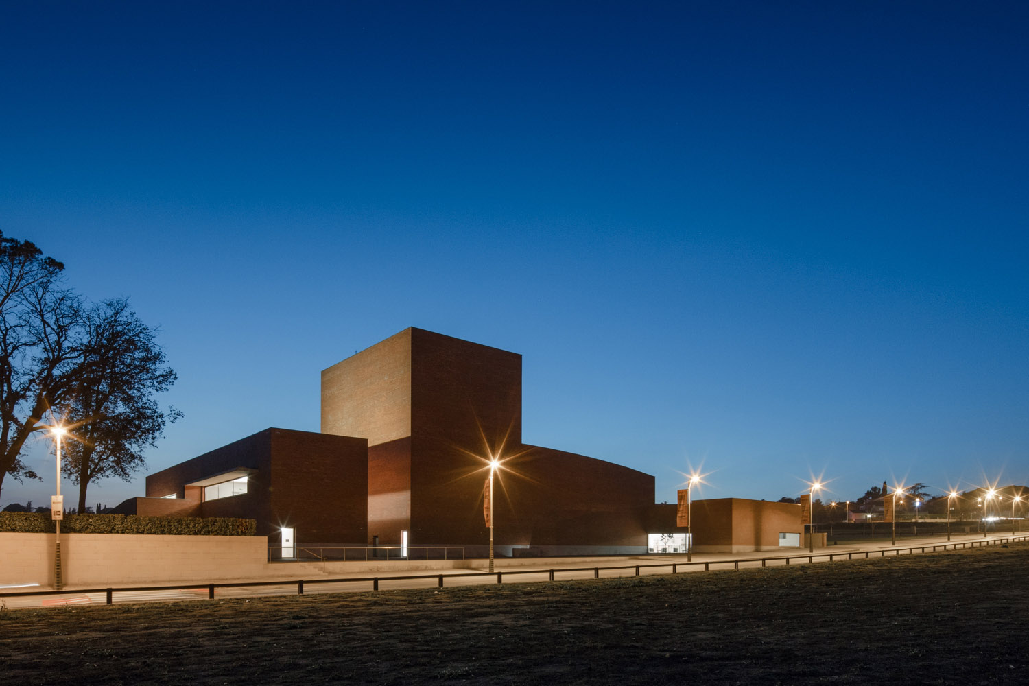 Llinars del Vallès礼堂剧院，西班牙 / Álvaro Siza Vieira + Aresta Arquitectura-37