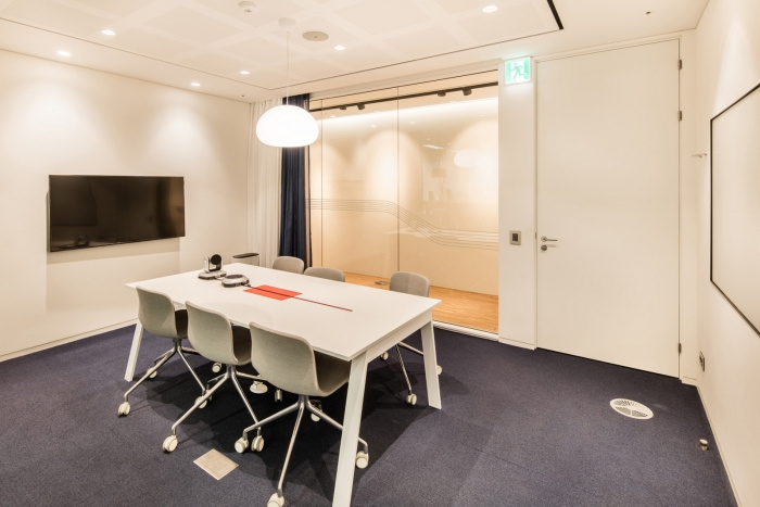 首尔沃尔沃办公空间 | 现代北欧风，灯光与软装的完美融合-7