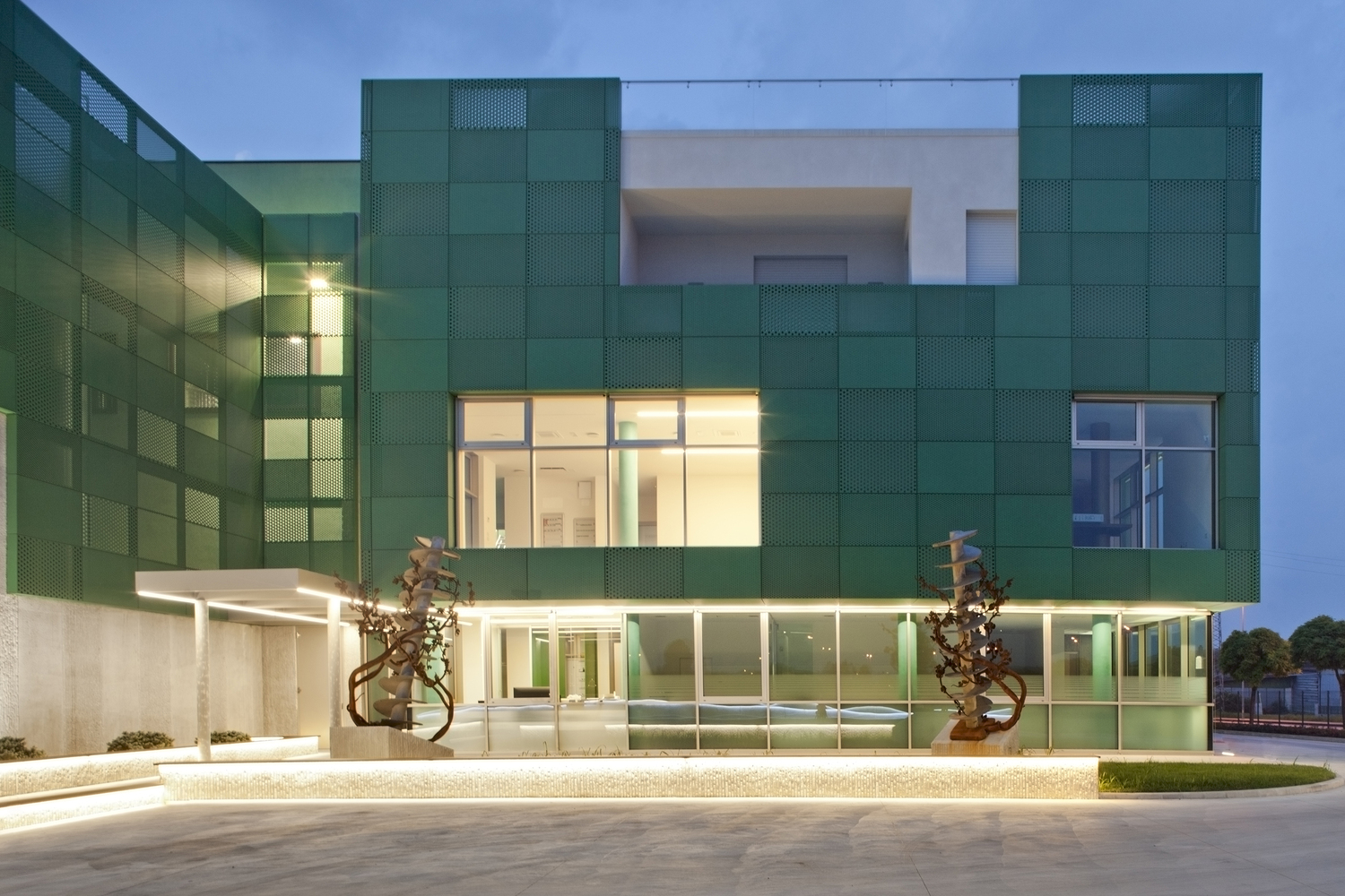 绿色铝板打造的意大利酒庄扩建项目-32