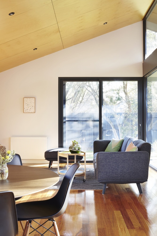 汉普顿之旅屋 | 旧房新生，木构空间带来宁静与放松-39